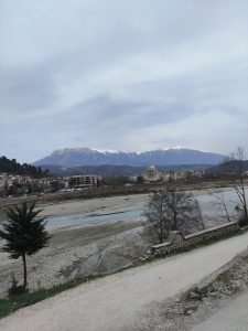 הר טומורי בראט אלבניה נוף לנהר