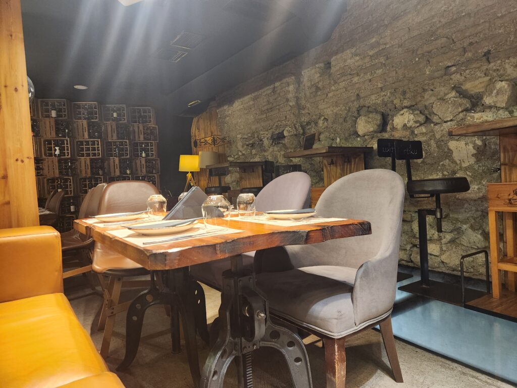 PORTIKU מסעדה מומלצת בדורס אלבניה