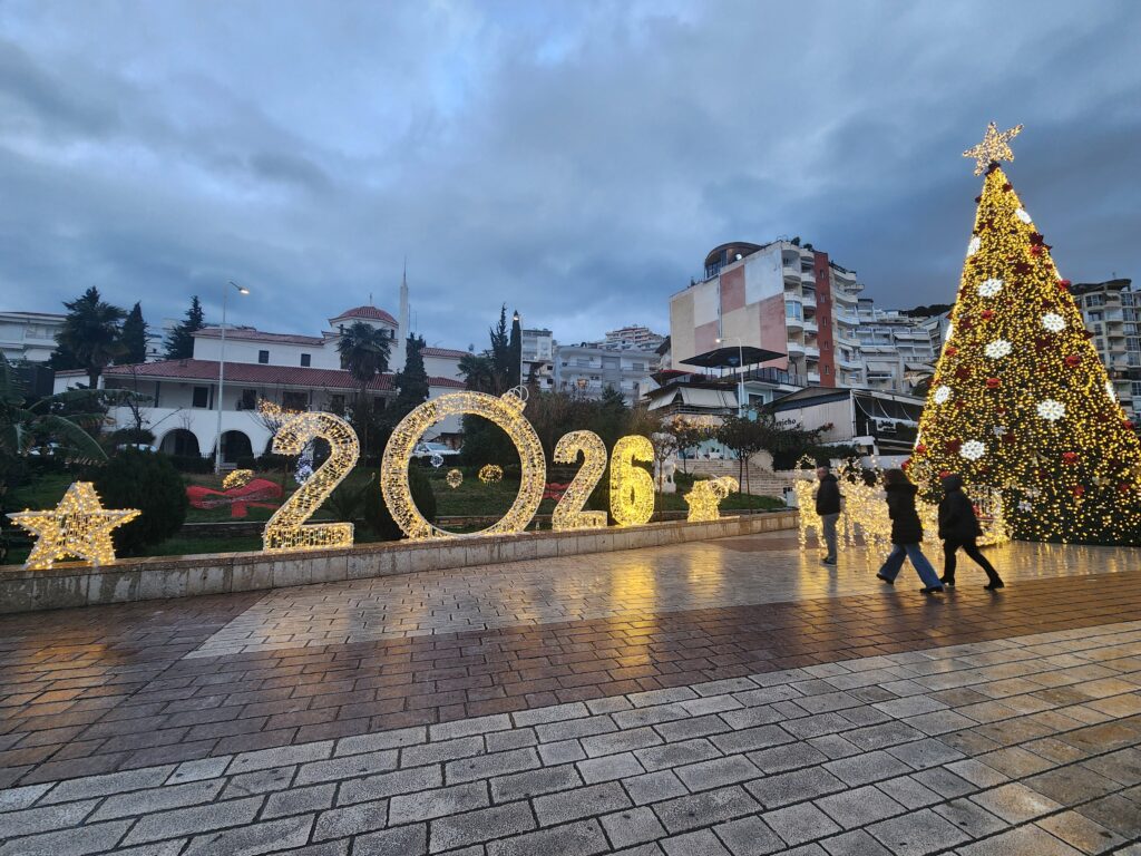 עץ חג מולד סרנדה 2026